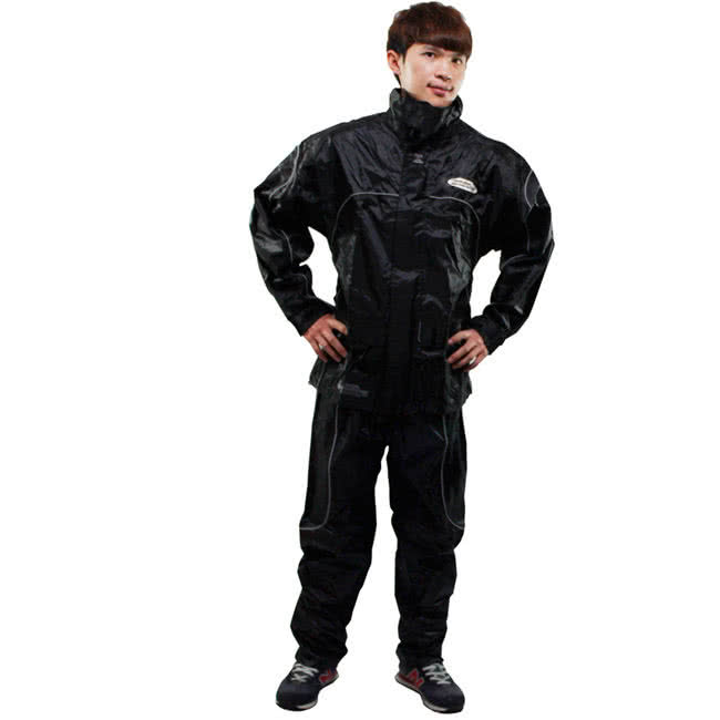 天龍牌 新重裝上陣F1機車型風雨衣- 黑色+通用鞋套