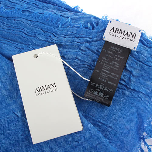 【ARMANI COLLEZIONI】抓皺感設計格紋流蘇披肩圍巾(天藍色)