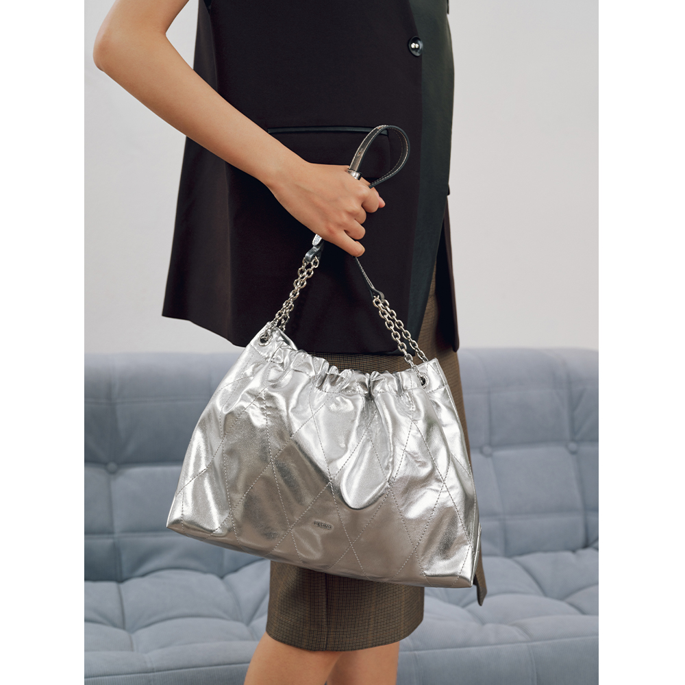 PEDRO Kaia 絎縫手提單肩包-黑/銀/灰褐色(小CK PEDRO Kaia 絎縫手提單肩包-黑/銀/灰褐色(小CK