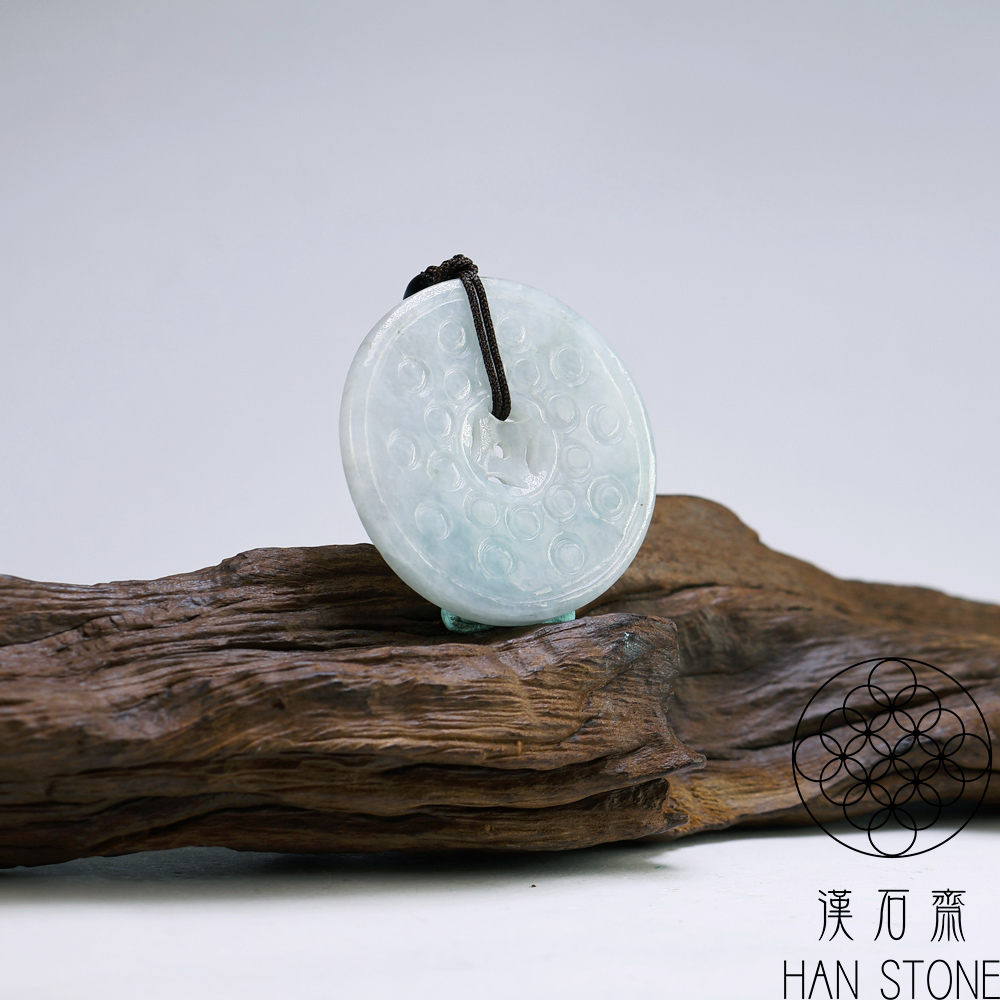 漢石齋 天然翡翠A貨 銅錢平安扣玉佩吊墜 飄花種(37*37 漢石齋 天然翡翠A貨 銅錢平安扣玉佩吊墜 飄花種(37*37