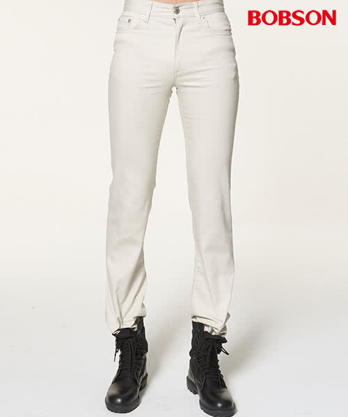 Momo購物網推薦的 Bobson 男款低腰喇叭褲 白1696 80 優惠特價2990元 網購編號