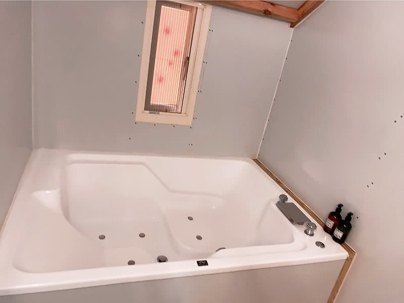 高雄遠山望月溫泉】11/29搶!2022雙11☆2大2小一泊二食☆豪華湯屋狩獵帳(湯屋按摩浴缸.贈日式和服體驗) - momo購物網-  雙11優惠推薦- 2022年11月