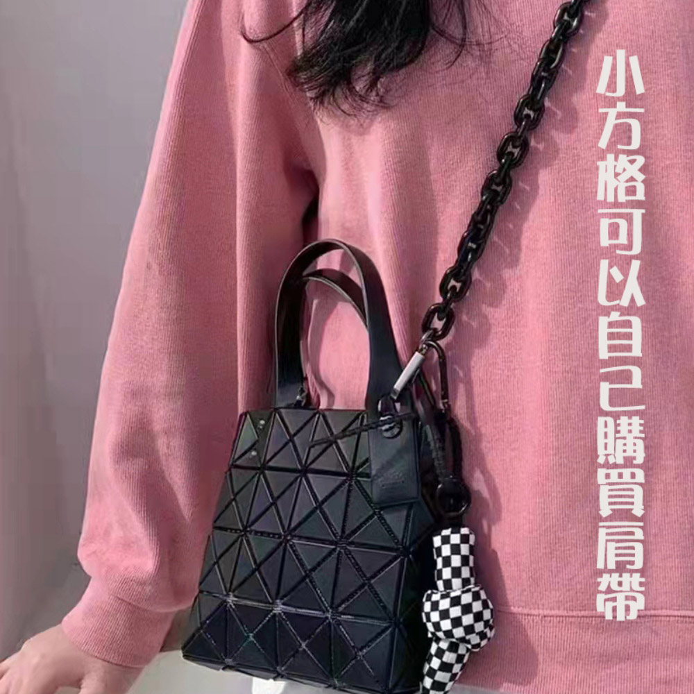 小方格可以自己購買肩帶