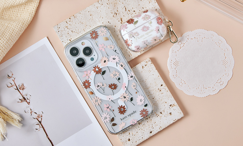 kate spade】AirPods Pro (第2世代) 保護ケース 早春の花言葉