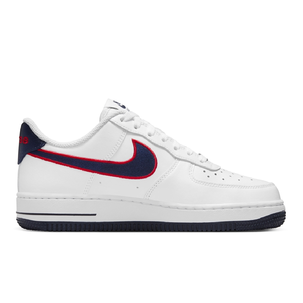 NIKE 耐吉 WMNS AIR FORCE 1 07 RE