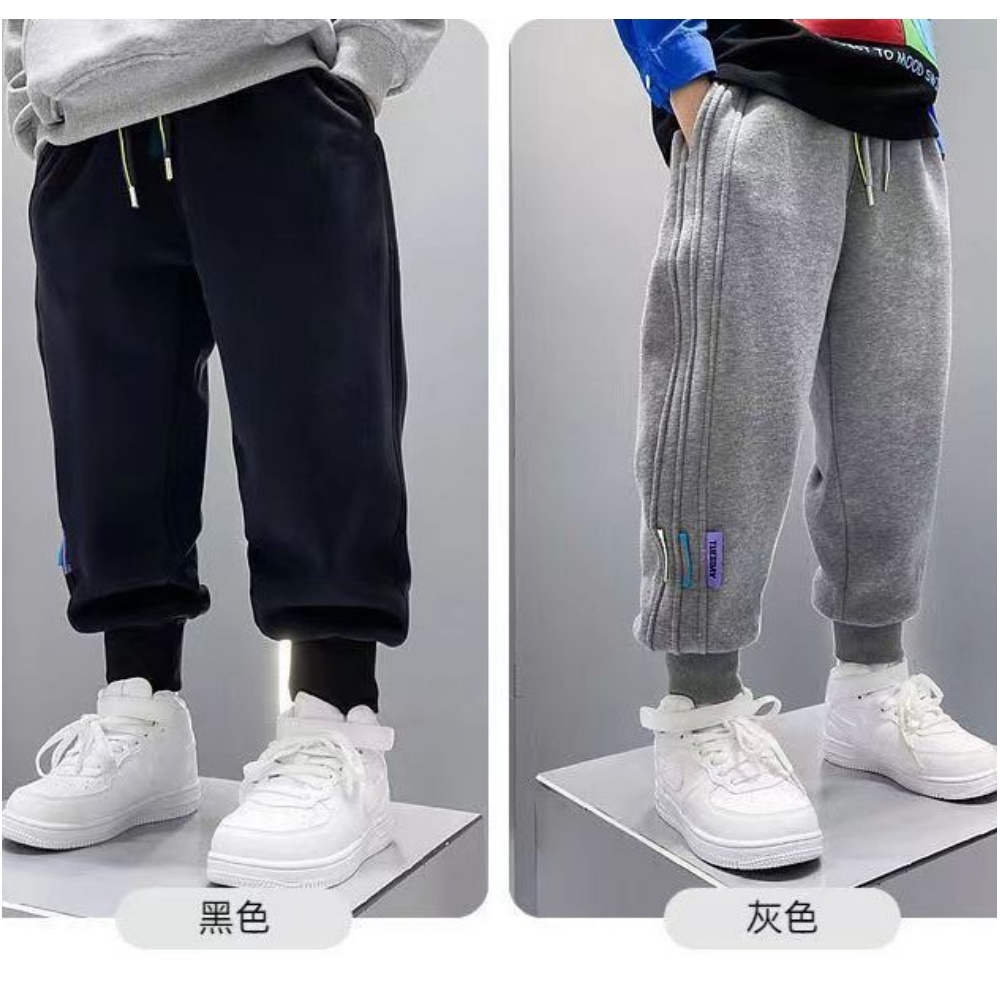黑色 灰色 