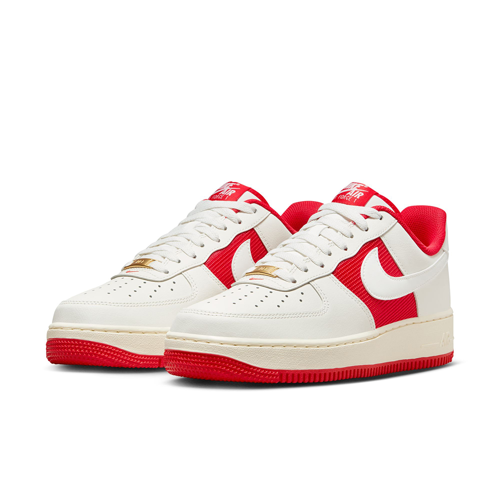 NIKE 耐吉 休閒鞋_男_白紅_AIR FORCE 1 0