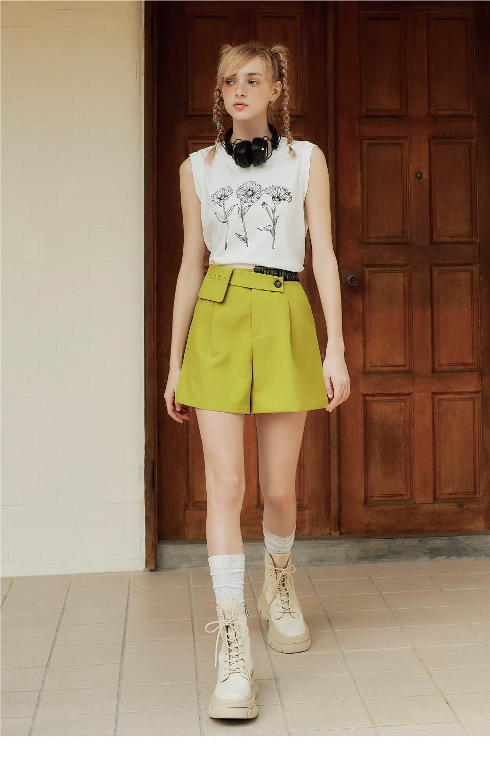 OUWEY 歐薇 時尚腰包造型短褲(芥黃色；XS-M；324