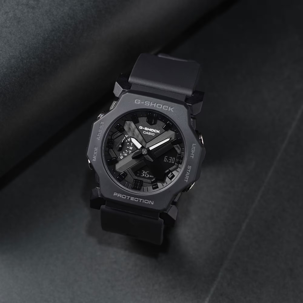 CASIO 卡西歐 大膽直接未來時尚爆款腕錶 黑 42.1m