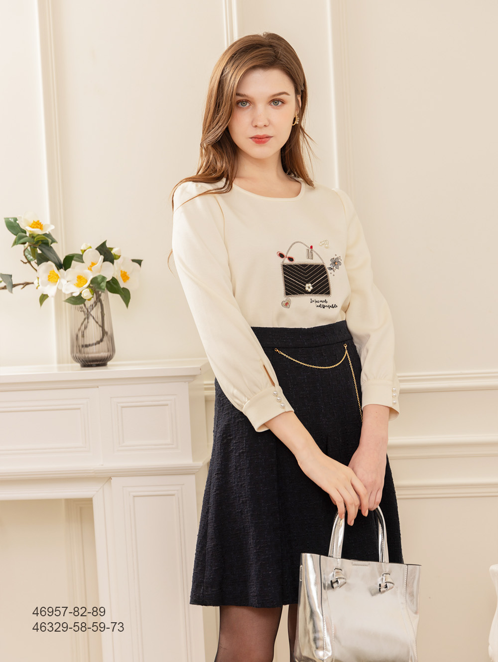 IRIS 艾莉詩 精緻袋包刺繡棉質上衣-2色(46957)優