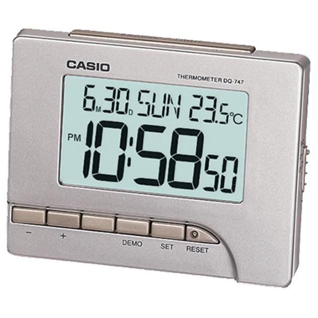 【CASIO 卡西歐】科技感多功能電子鬧鐘(銀灰-DQ-747-8)