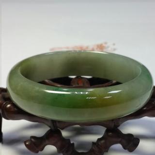 【Dolly】蜜糖黃A貨翡翠玉鐲-限量商品(手圍18.5)