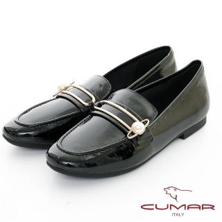 【CUMAR】極簡生活 - 金屬大珍珠飾釦軟漆平底休閒樂福鞋(黑色)