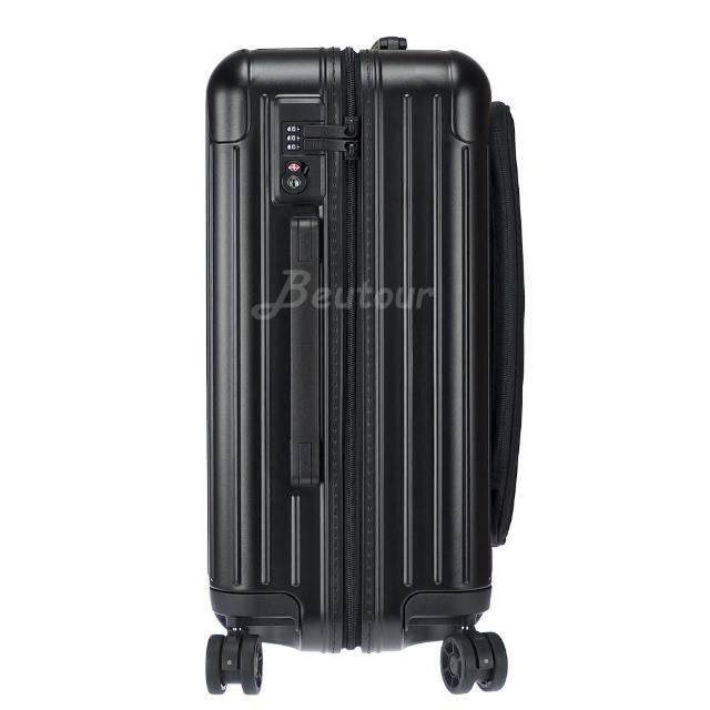 essential sleeve cabin rimowa