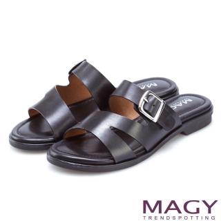【MAGY】樂活渡假 造型剪裁皮革平底拖鞋(黑色)