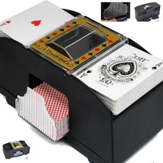 【Ainmax 艾買氏】自動洗牌機 可洗兩附牌 自動發牌機 撲克牌洗牌機(寬牌 橋牌 紙牌 塑膠牌)