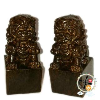 【十方佛教文物】祥獅{土沉木雕}開運精品(積聚福德資糧)