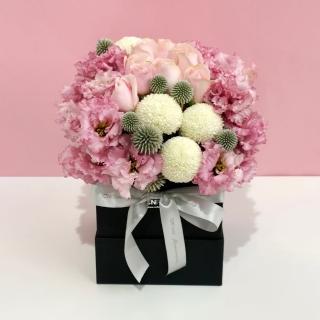 【CNFlower 西恩】甜蜜祝福 鮮花方禮盒(送禮/買花/花禮/鮮花)