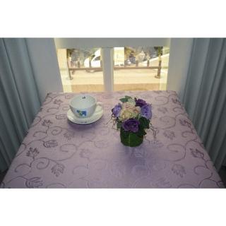 【宜欣居傢飾】挪威森林-超防潑水/防污緹花布桌巾-紫120*230cm(桌布/野餐布/桌餐墊/長型餐客桌用)