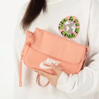 【NIKE 耐吉】斜背包 小包 側背包 W NSW FUTURA 365 CROSSBODY 粉橘 CW9300-824