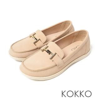 【KOKKO 集團】防潑水牛麂皮平底輕量無負擔休閒鞋(霧米色)