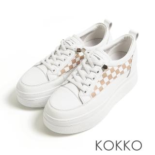 【KOKKO 集團】舒適真皮寬楦厚底懶人棋盤格休閒鞋(卡其X白色)