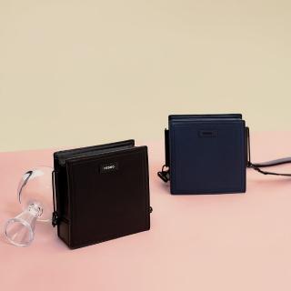 【PEDRO】皮革AirPods Pro保護套-淺灰色