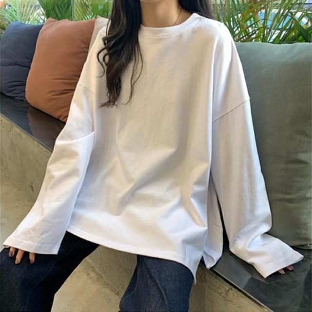 【D.studio】韓版開叉素色寬鬆長袖上衣(女裝 衣服 寬鬆上衣 顯瘦上衣 長袖t恤 冬裝 素T W185)