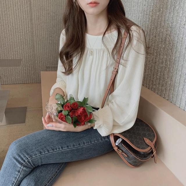 【D.studio】韓版寬鬆方領素色雪紡長袖上衣(女裝 衣服 寬鬆上衣 顯瘦上衣 冬裝 長袖t恤 素T 素色 W227)