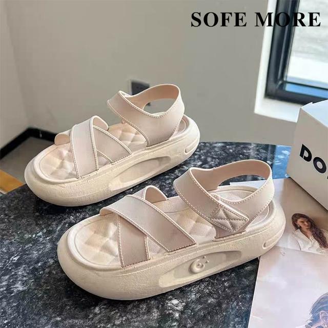 【SOFE MORE】防水涼鞋 防滑 魔術貼運動涼鞋 女生涼鞋 一字沙灘涼拖 厚底涼鞋(防水涼鞋)