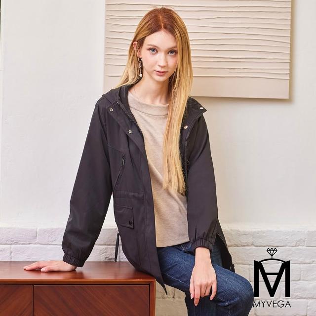 【MYVEGA 麥雪爾】MA小花收腰/斜剪接/翻領排釦綁帶風衣外套-多款任選(連帽外套/風外/新年紅色開運)