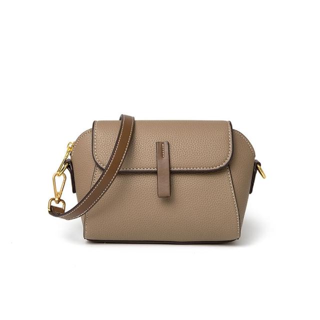 【KT DADA】真皮斜背包 貝殼包 小方包 斜背包 包包 真皮包包 牛皮斜背包 奶茶色包包 精品 