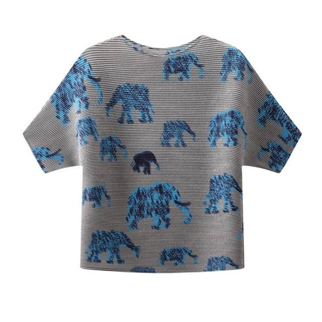 【巴黎精品】巴黎精品 現貨+預購 三宅風皺褶衣服褶皺上衣彈力女裝大尺碼(拚色設計寬鬆女T恤12色b2a3)