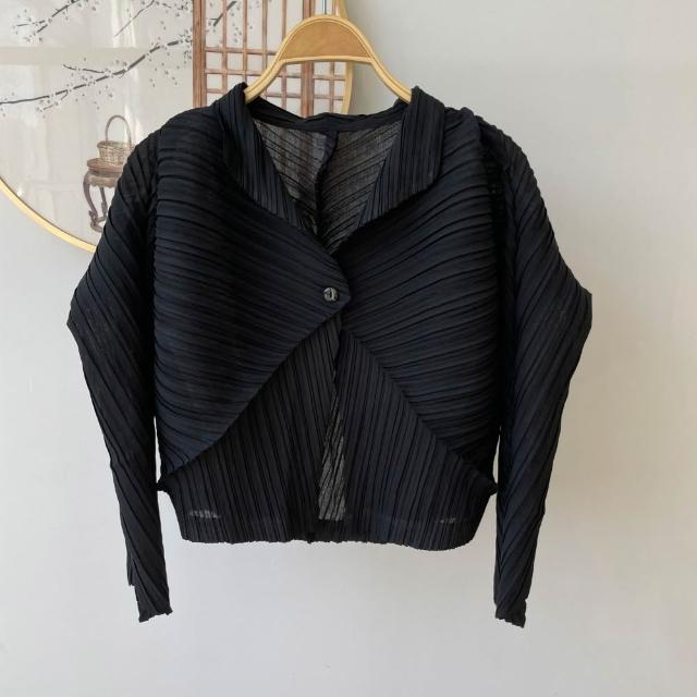【巴黎精品】現貨+預購 三宅風皺褶衣服西裝外套褶皺衣休閒職業OL大尺碼女裝(時尚修身短版女外套3款b1a64 A)