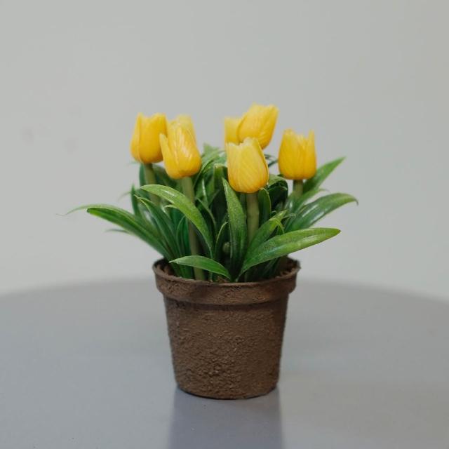 【靚白家居】鬱金香盆景 人造盆栽 (人造花 仿真花 花禮 裝飾花 桌面盆栽 室內佈置 居家裝飾 假花 人造植物)